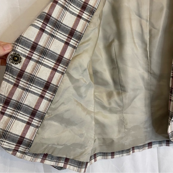 DONCASTER SPORT Women’s Tan White Red
Plaid Cropped Puff Sleeve Blazer Size 4 - Picture 9 of 15